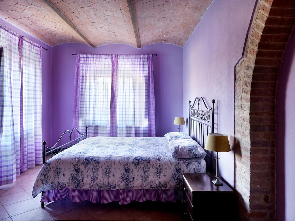 Agriturismo Piettorri Casole dʼElsa الغرفة الصورة